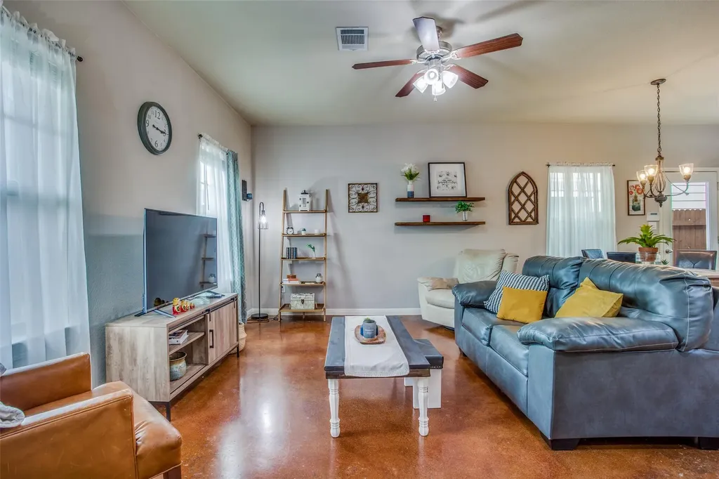 4518 Senda Lane Austin TX 78725