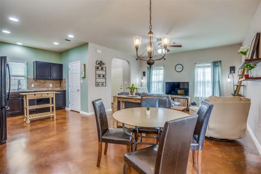 4518 Senda Lane Austin TX 78725