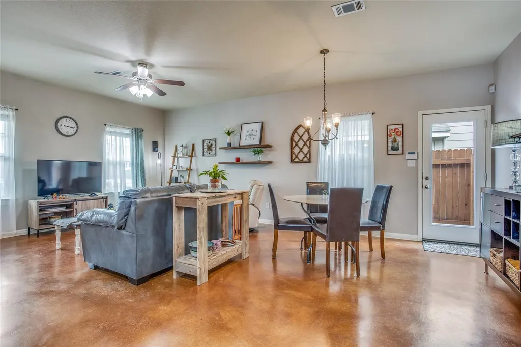 4518 Senda Lane Austin TX 78725