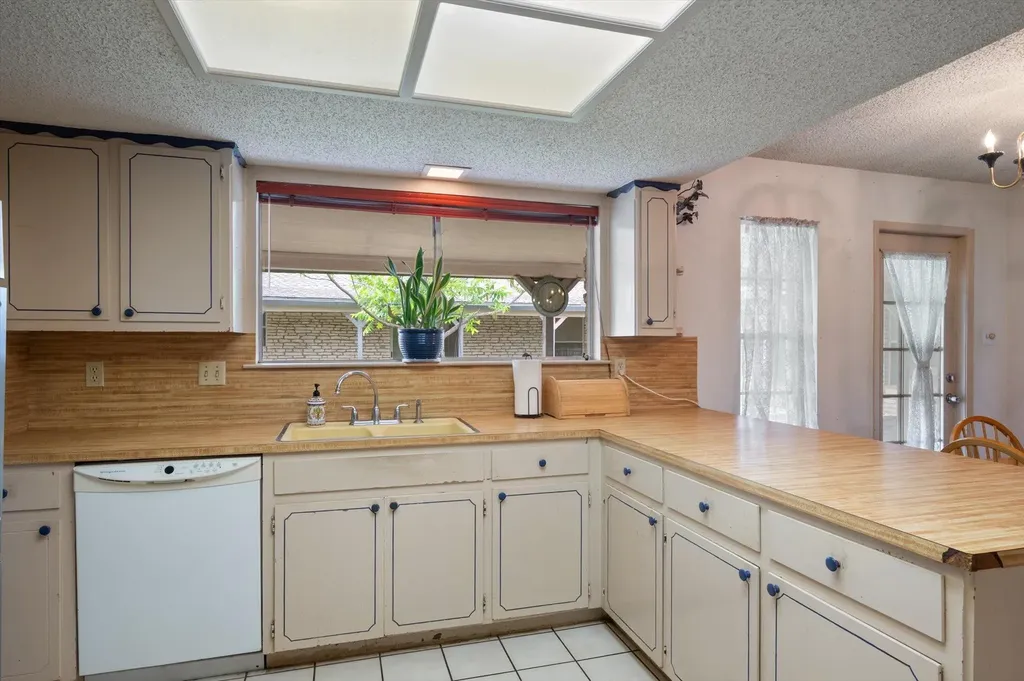 8 Valley Creek Road Round Rock TX 78664