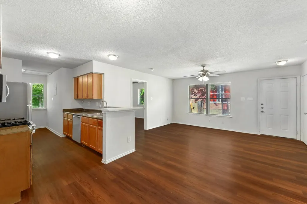 5707 Spring Meadow Road Austin TX 78744