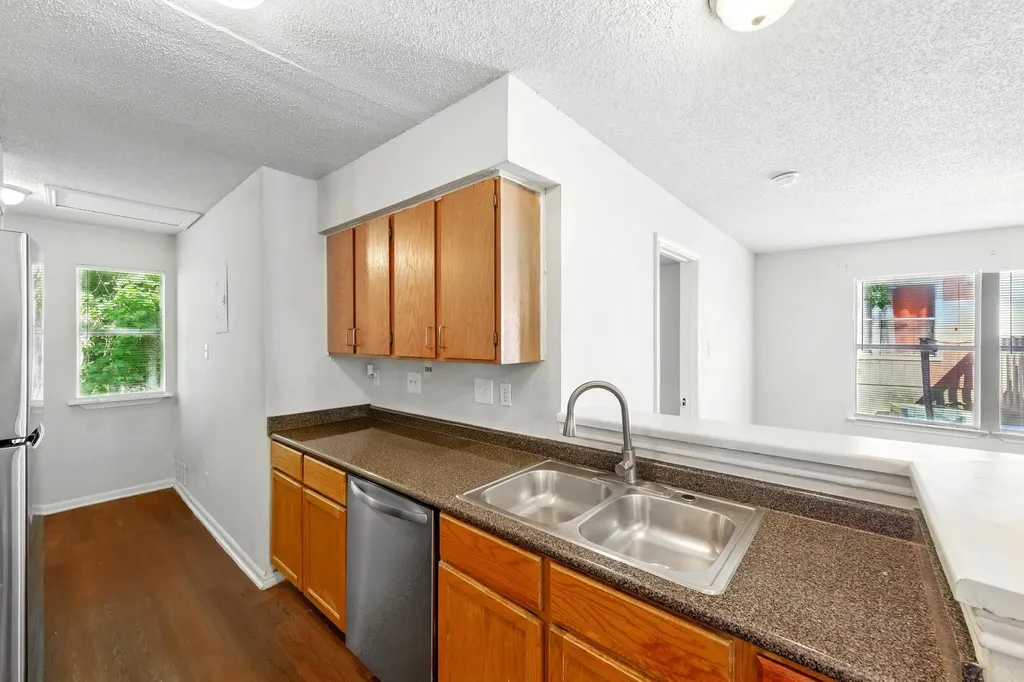 5707 Spring Meadow Road Austin TX 78744
