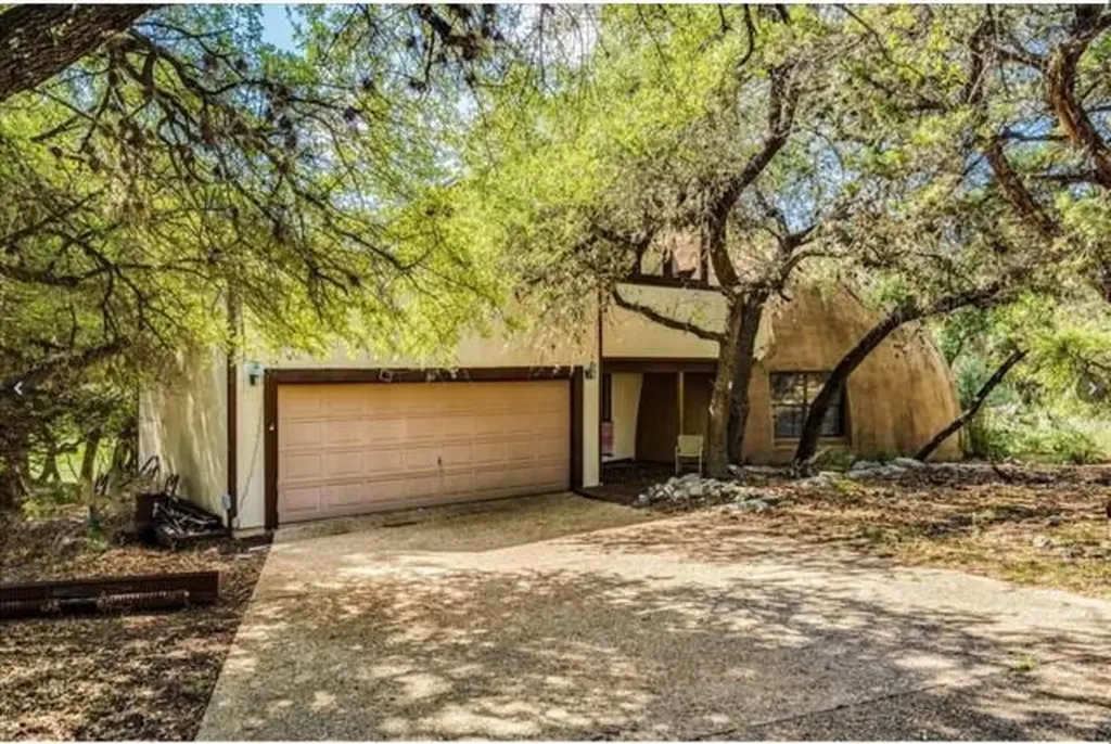 18501 N Venture Drive Point Venture TX 78645