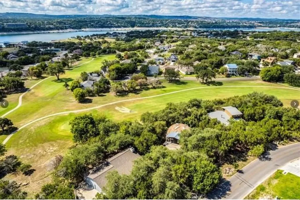18501 N Venture Drive Point Venture TX 78645