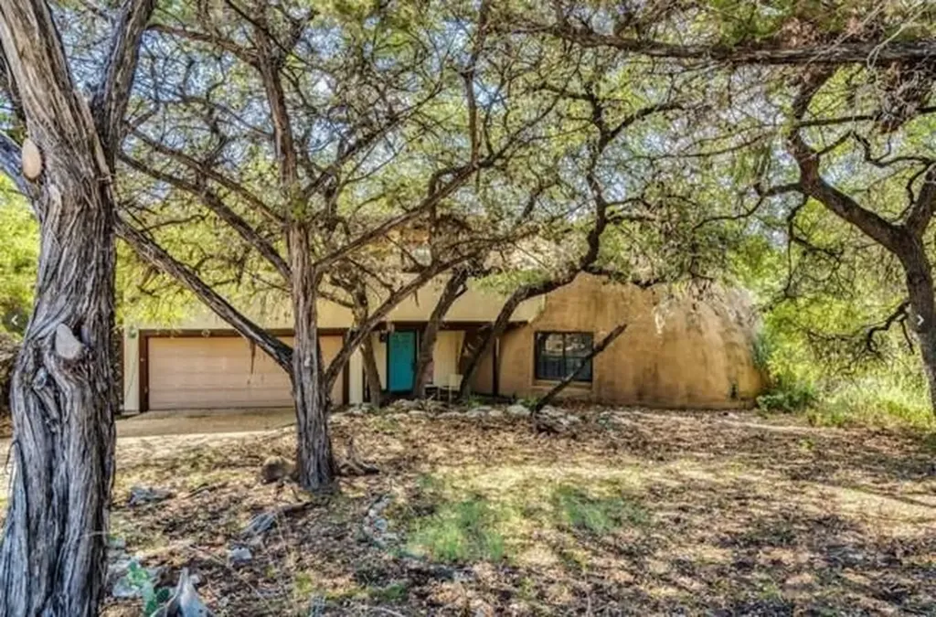 18501 N Venture Drive Point Venture TX 78645