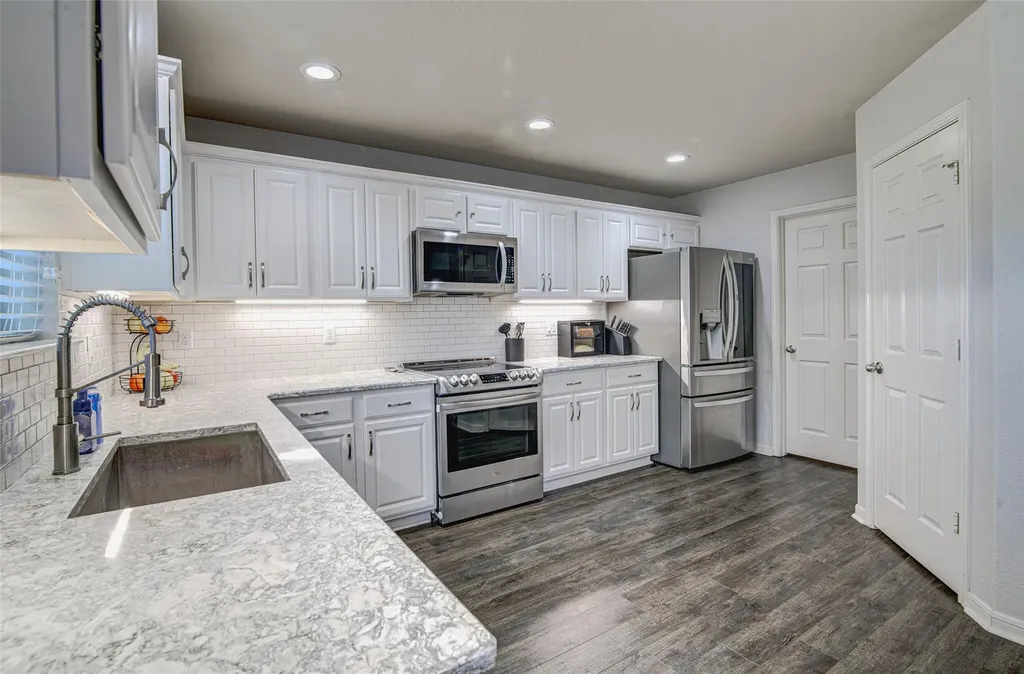 10614 Black Wolf Bay San Antonio TX 78245