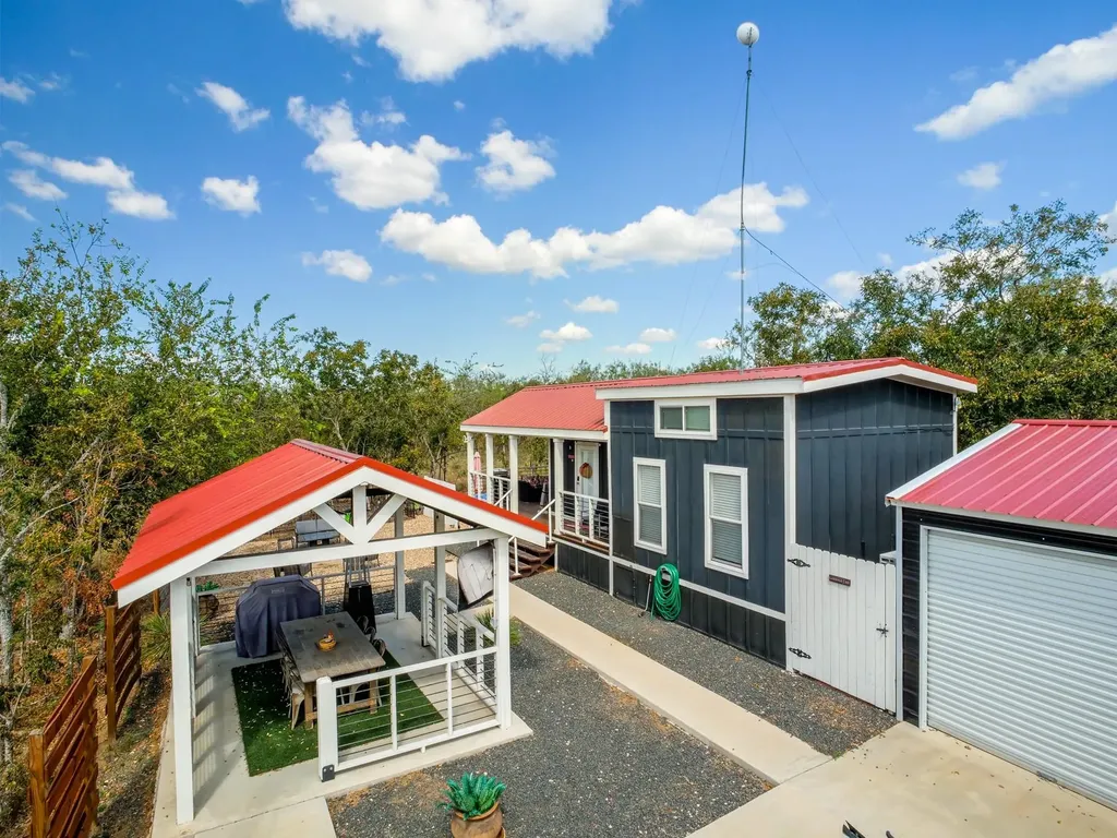 4113 Hermosa Drive Kingsland TX 78639