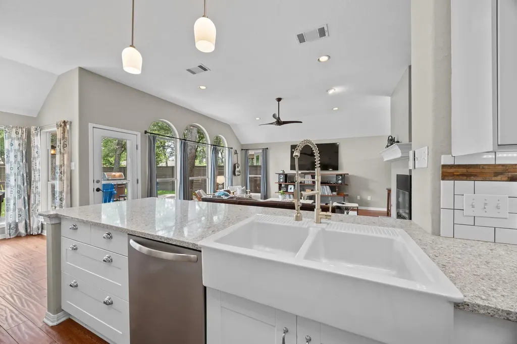 12749 Machete Trail Austin TX 78729
