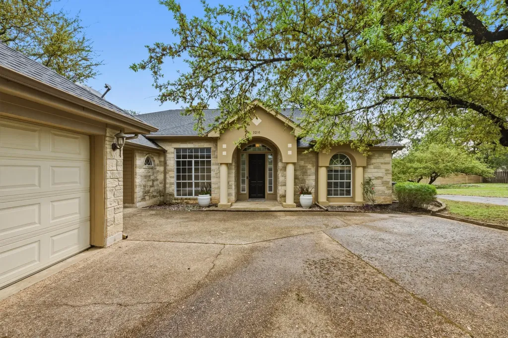 3216 Lakeway Boulevard Austin TX 78734