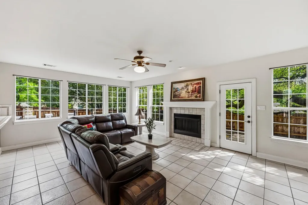3216 Lakeway Boulevard Austin TX 78734