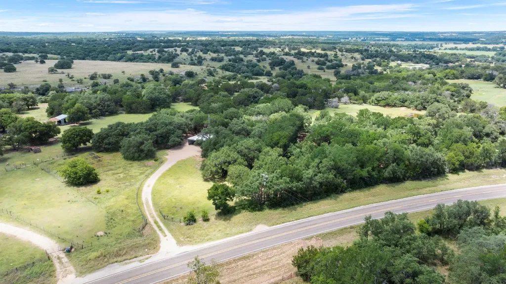 4240 Texas 236 Highway Moody TX 76557