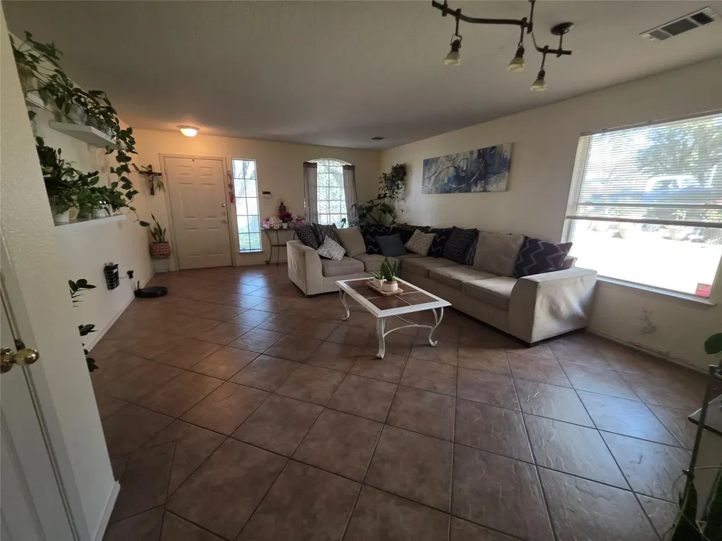 15308 Sarahs Creek Drive Pflugerville TX 78660