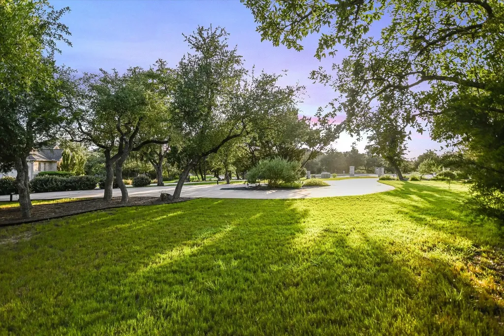 465 Lloyd Lane Dripping Springs TX 78620