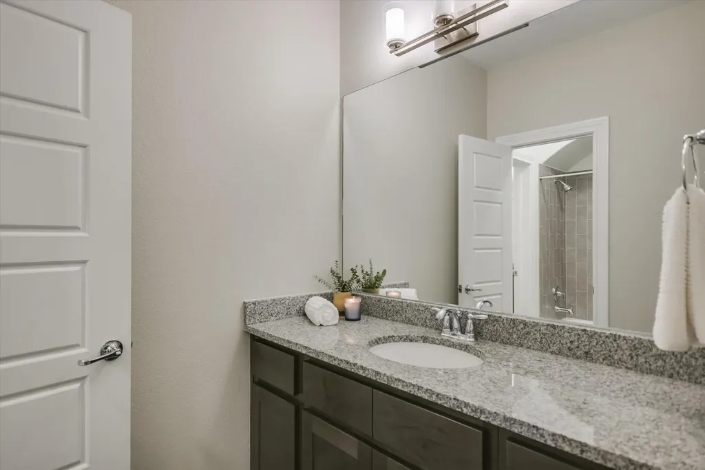 465 Lloyd Lane Dripping Springs TX 78620