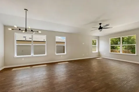 252 Bunting Lane Bertram TX 78605