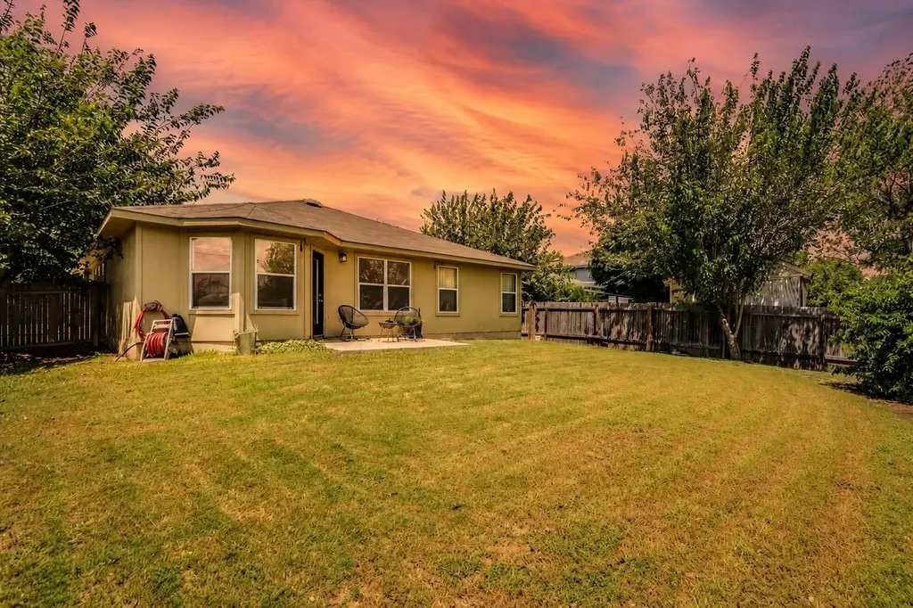 981 Goldenrod Street Kyle TX 78640