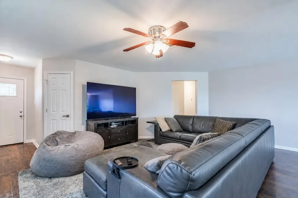 981 Goldenrod Street Kyle TX 78640