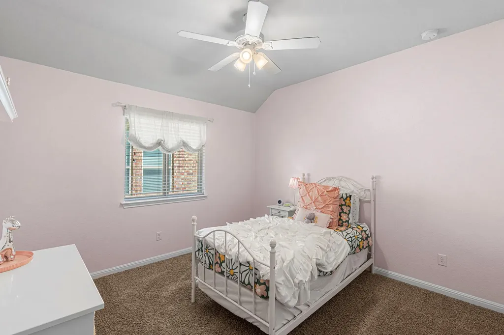 194 Sugar Creek Buda TX 78610
