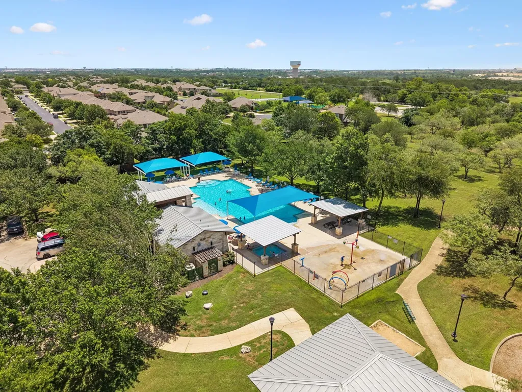 194 Sugar Creek Buda TX 78610