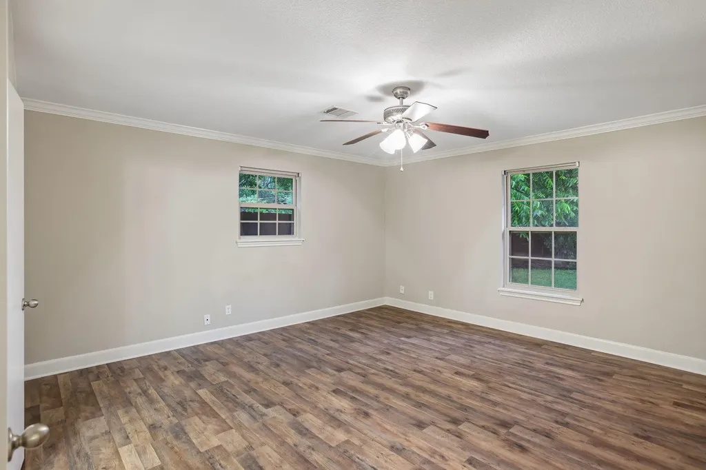 810 Vogel Drive Lockhart TX 78644