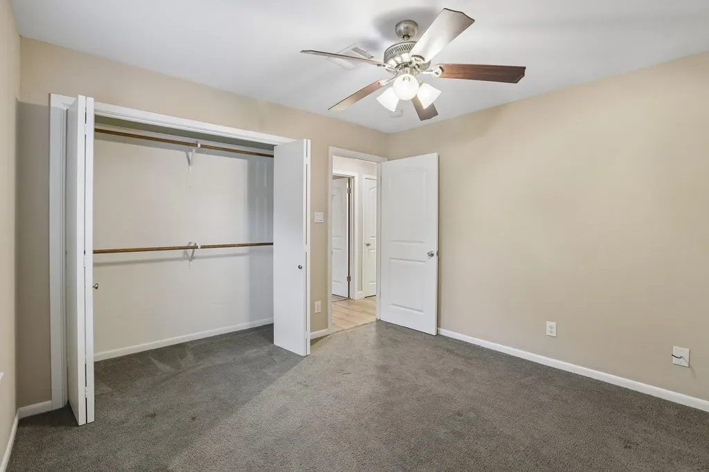 810 Vogel Drive Lockhart TX 78644