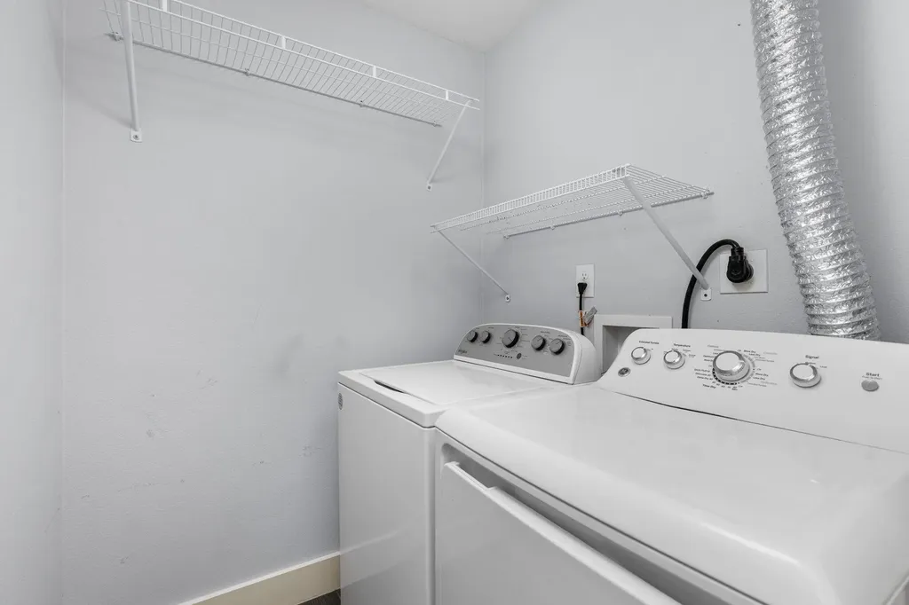 909 Reinli Street Austin TX 78751