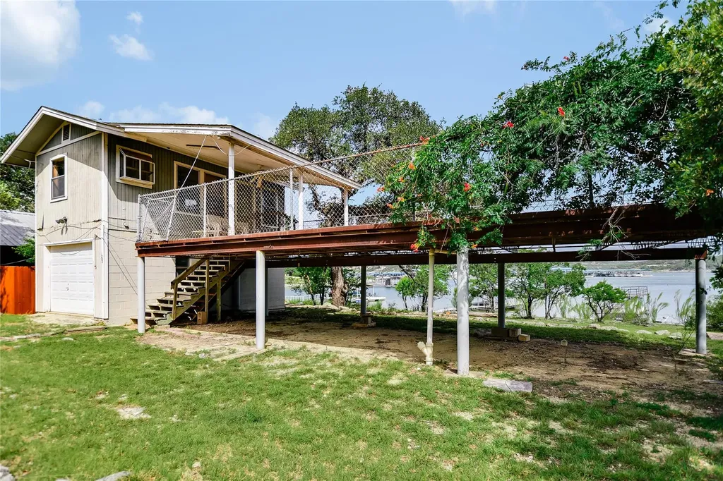 1804 Blue Cat Lane Austin TX 78734