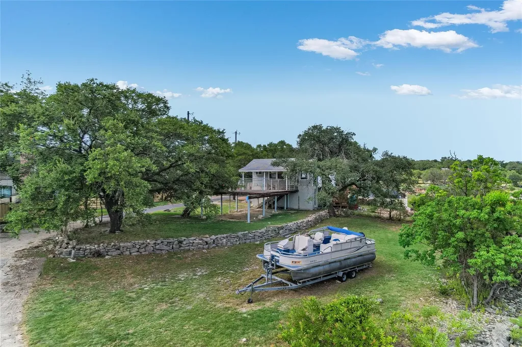 1804 Blue Cat Lane Austin TX 78734