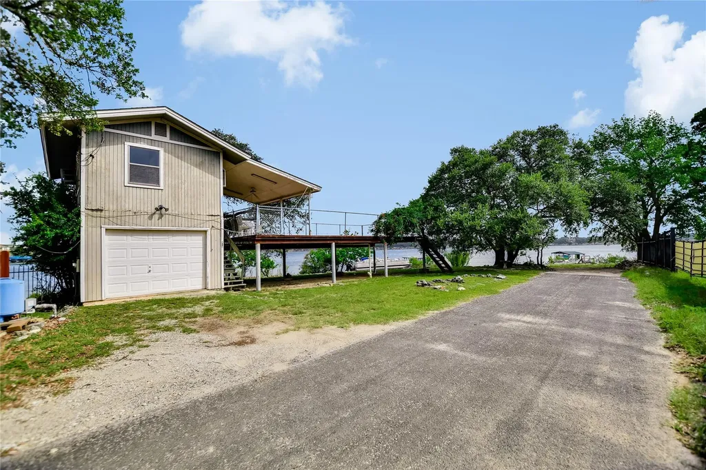 1804 Blue Cat Lane Austin TX 78734