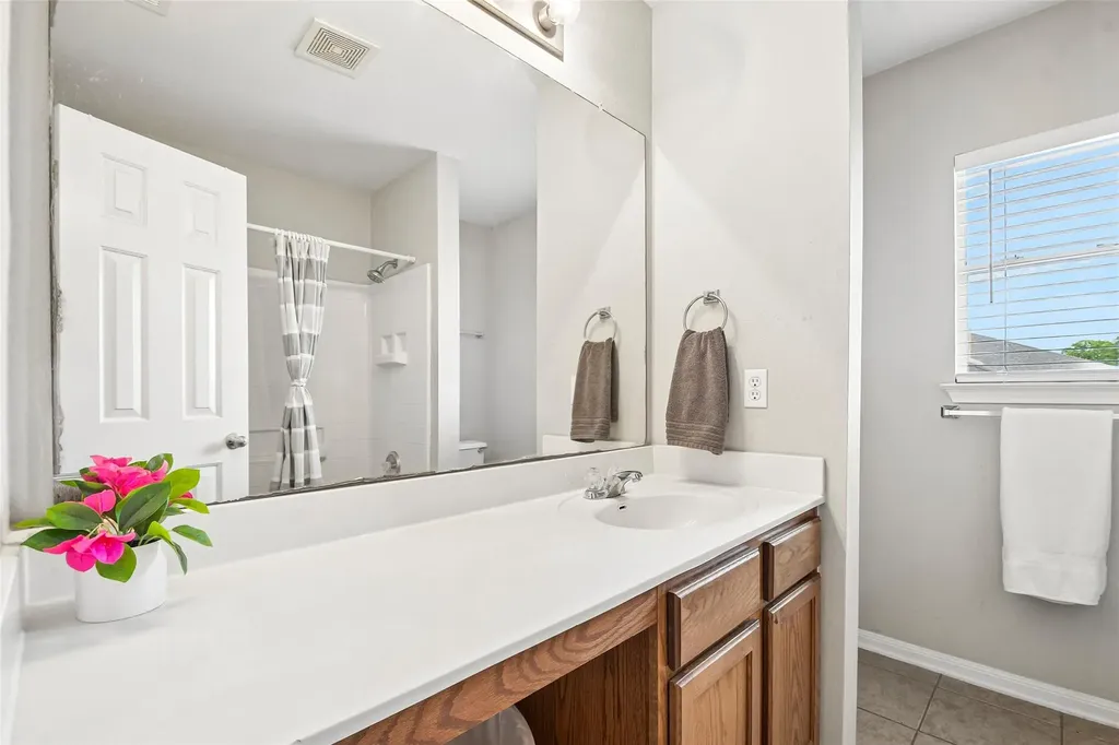317 Otono Loop Kyle TX 78640