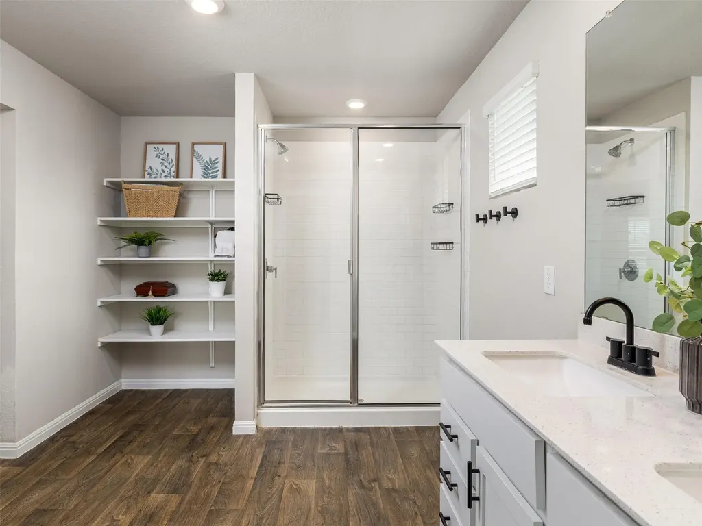 439 Hunter Loop Bertram TX 78605