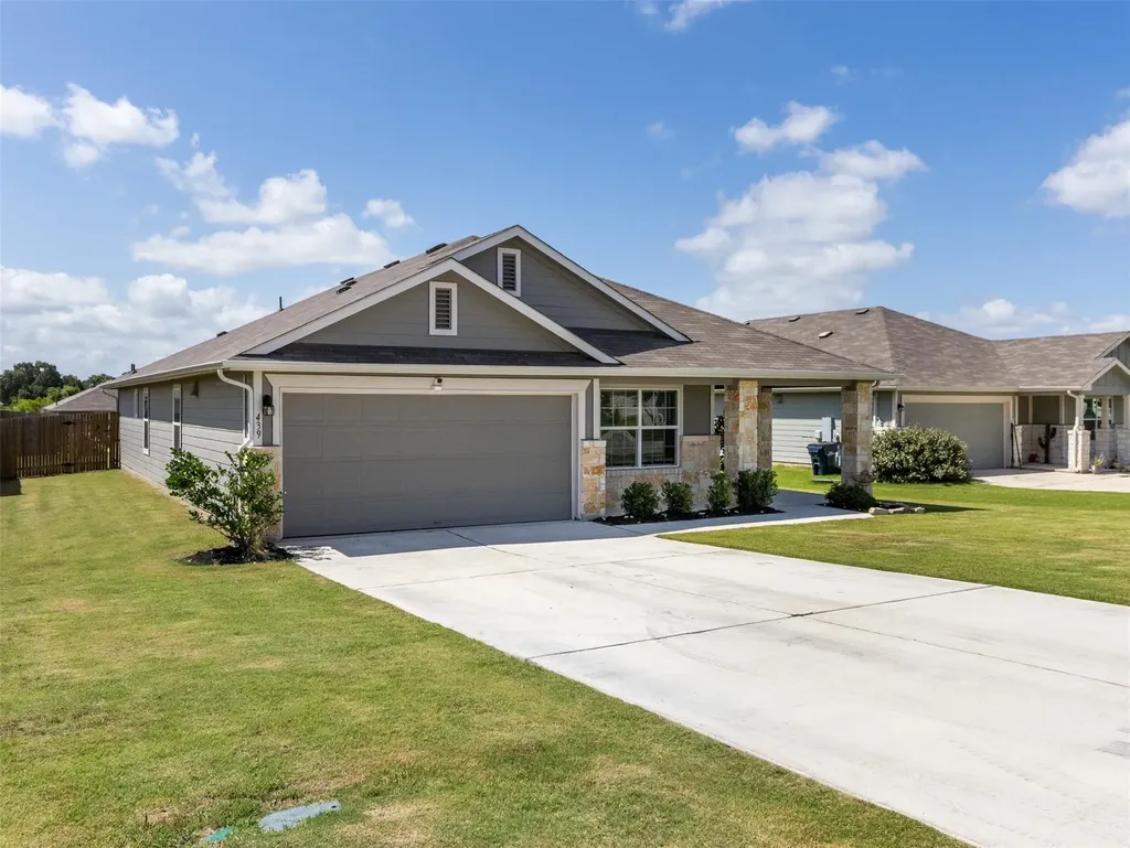 439 Hunter Loop Bertram TX 78605