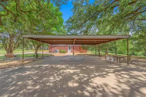 1110 County Road 439 Dime Box TX 77853