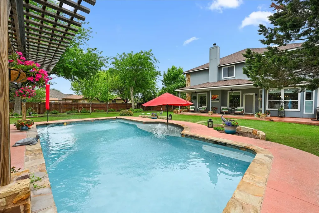 112 Hobby Horse Liberty Hill TX 78642