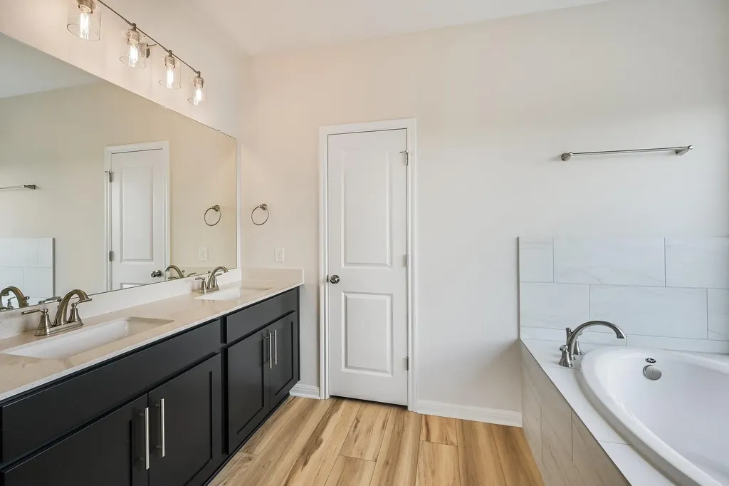 8517 Dongan Drive Austin TX 78744