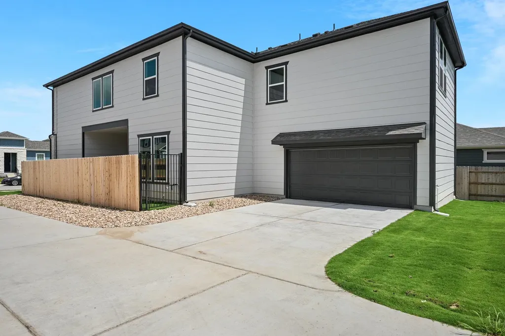 8517 Dongan Drive Austin TX 78744