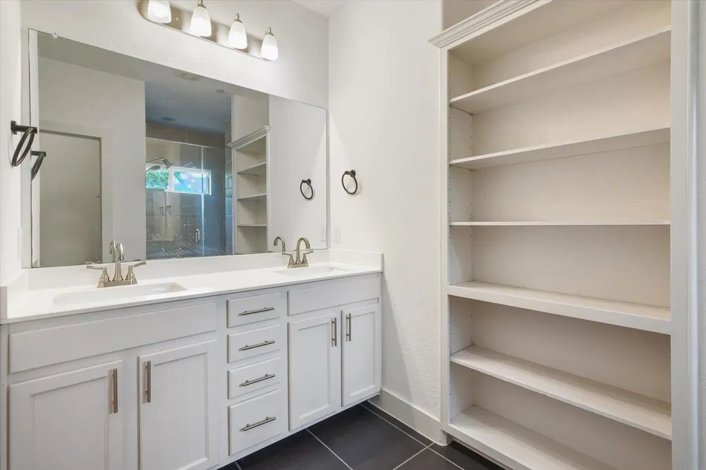 7209 Bassett Court Austin TX 78741