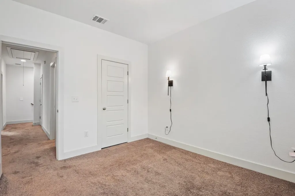 7209 Bassett Court Austin TX 78741