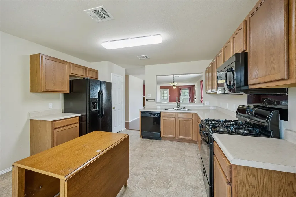 913 Remington Drive Leander TX 78641