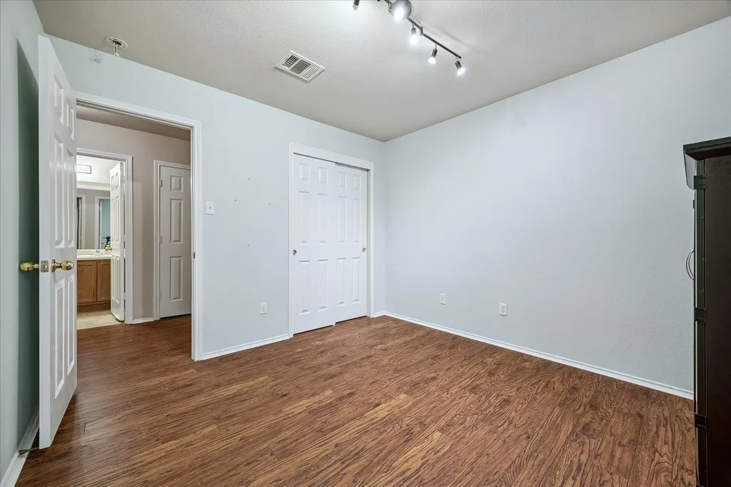913 Remington Drive Leander TX 78641