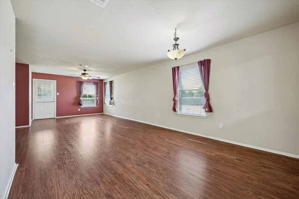913 Remington Drive Leander TX 78641