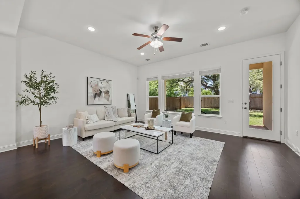 5305 Mandevilla Drive Austin TX 78739