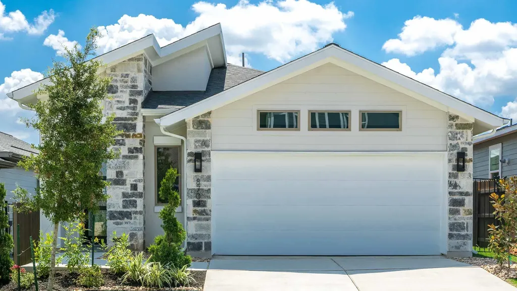 8704 Basil Hayden Lane Austin TX 78744
