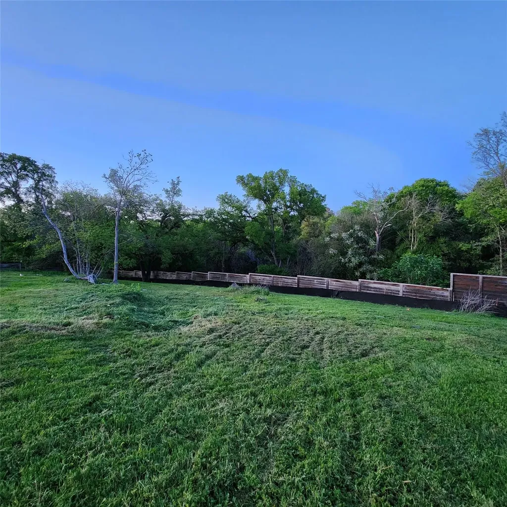 701 Montgomery Street Georgetown TX 78626