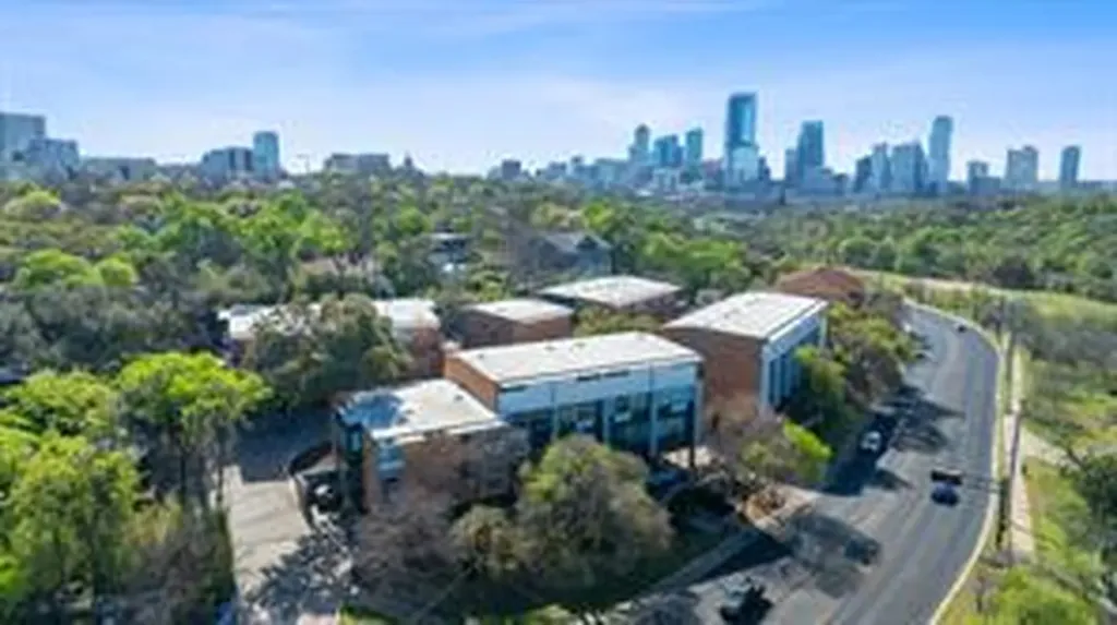 2205 N Lamar Boulevard Austin TX 78705