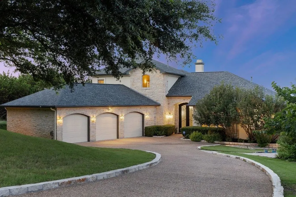 17312 Northlake Hills Drive Jonestown TX 78645