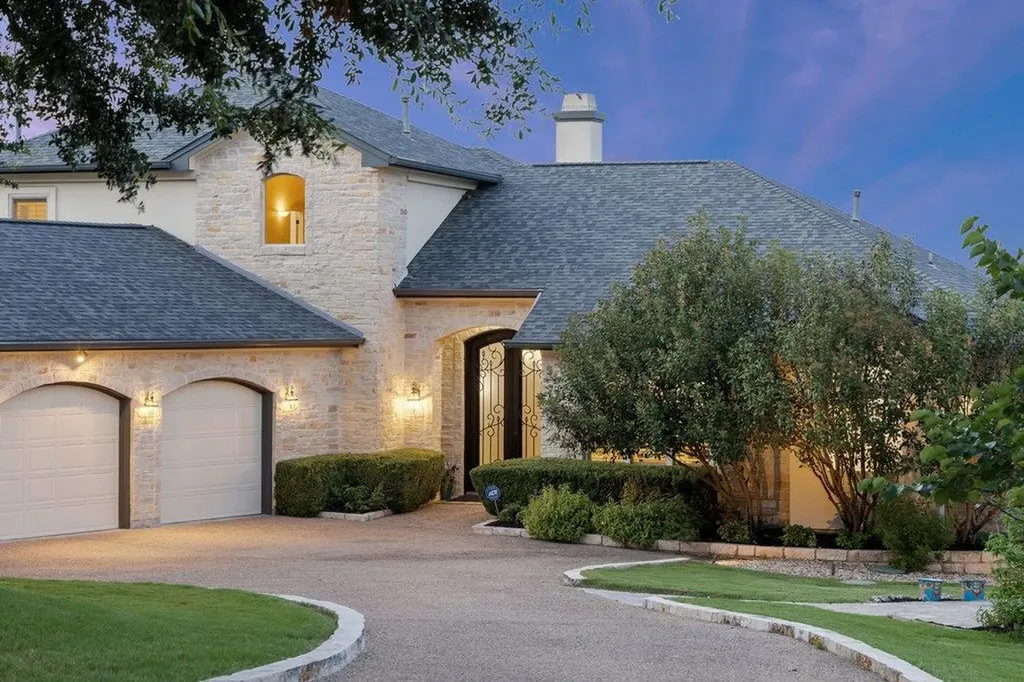 17312 Northlake Hills Drive Jonestown TX 78645
