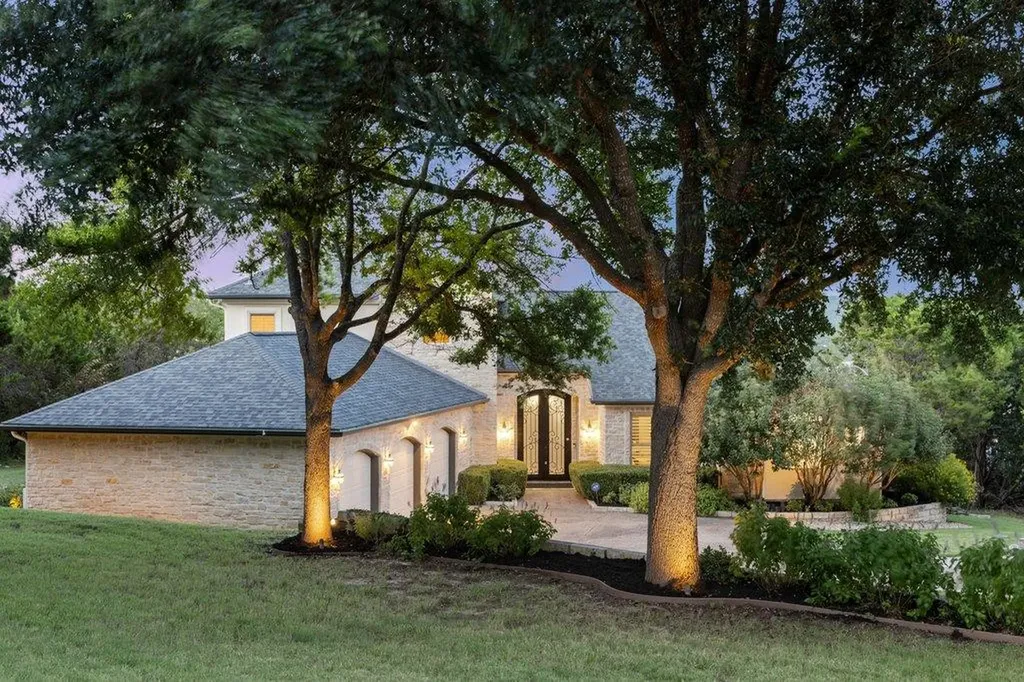 17312 Northlake Hills Drive Jonestown TX 78645