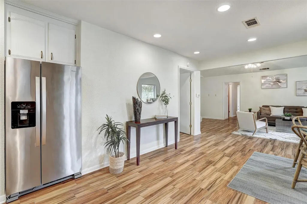 8606 Thunderbird Road Austin TX 78736