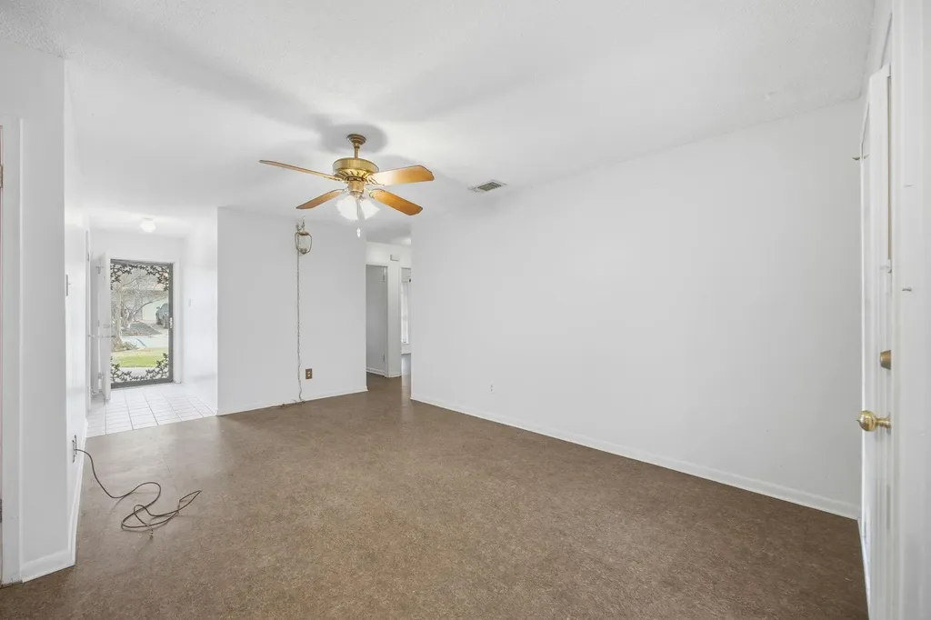 8516 Woodstone Drive Austin TX 78757